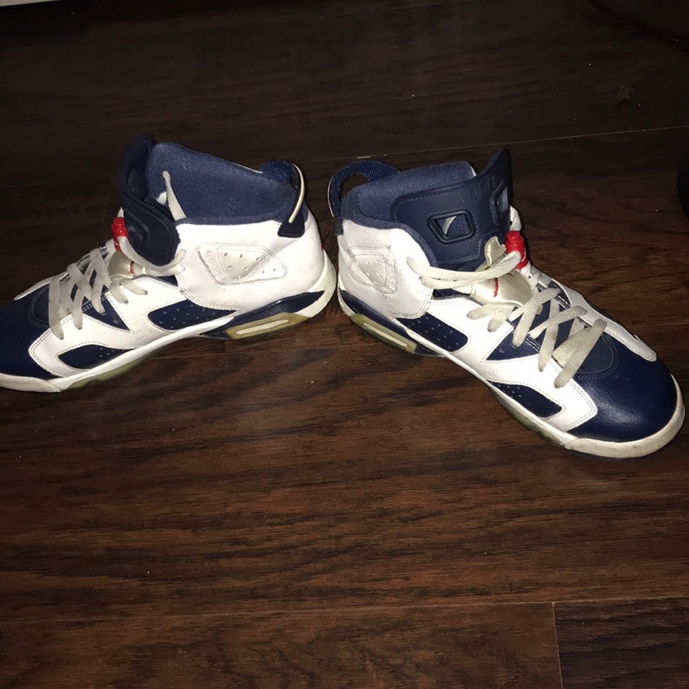 Jordan 6’s Size 7